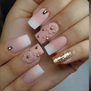 24 Piece Pink Square 3D Flower Press on Nails
